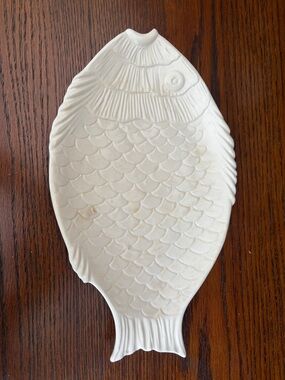 White Ceramic Fish-Shaped Dish - Made in Italy